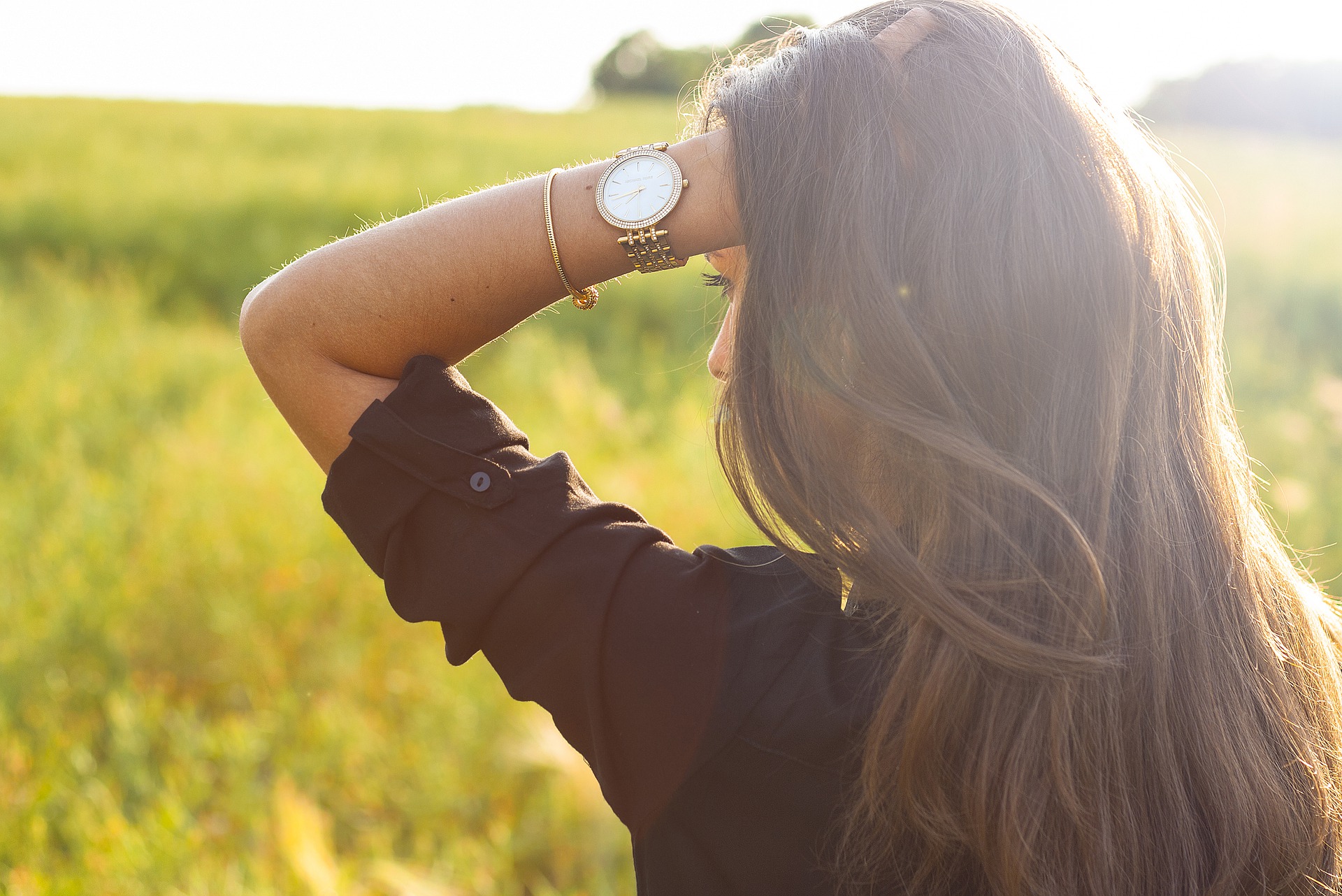 What Are the Early Signs of Hair Loss?